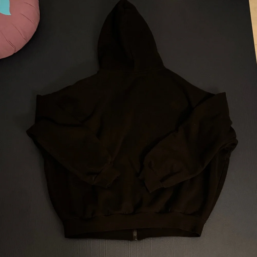 Comfit Black Hoodie, Medium, Excellent Condition - Picture 4 of 5